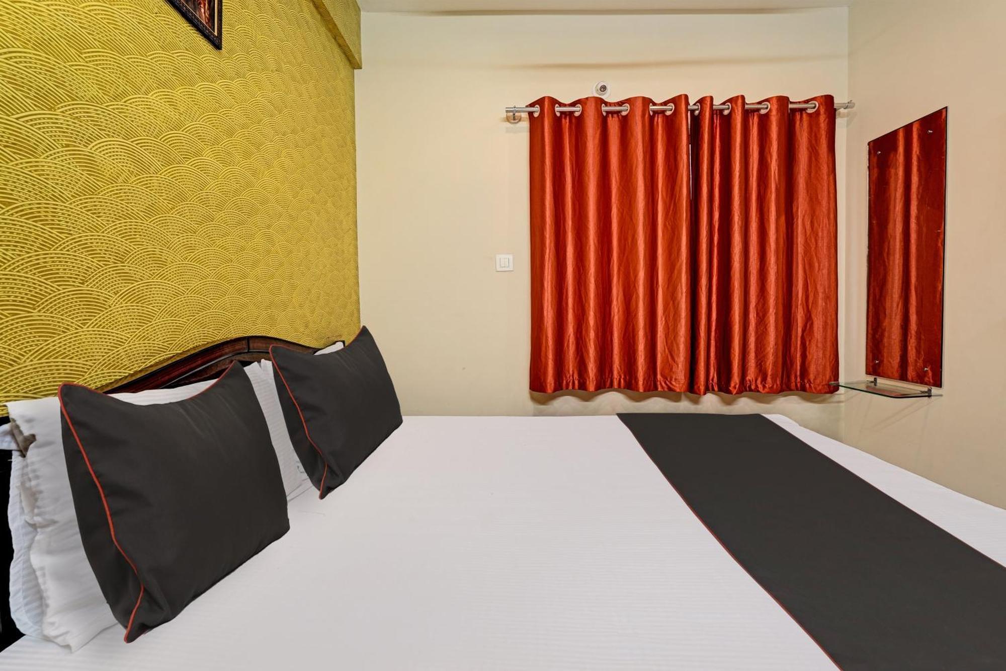 Hotel O Maruthi Residency Bangalore Buitenkant foto